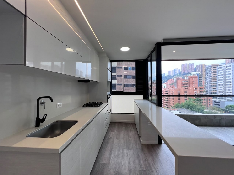 Apartamento en venta en Castropol, cerca al Parque de El Poblado — foto 2