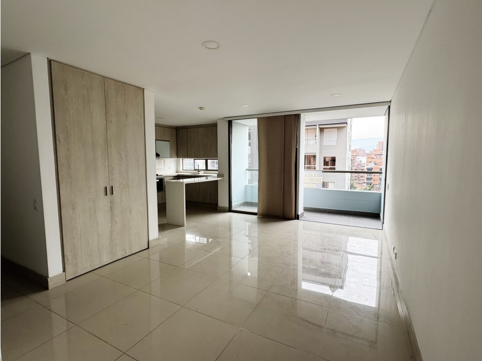 Apartamento en venta en Envigado, cerca al centro comercial — foto 2