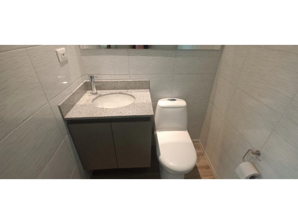 Oficina en Venta Poblado Milla de Oro - Rentando. — foto 4