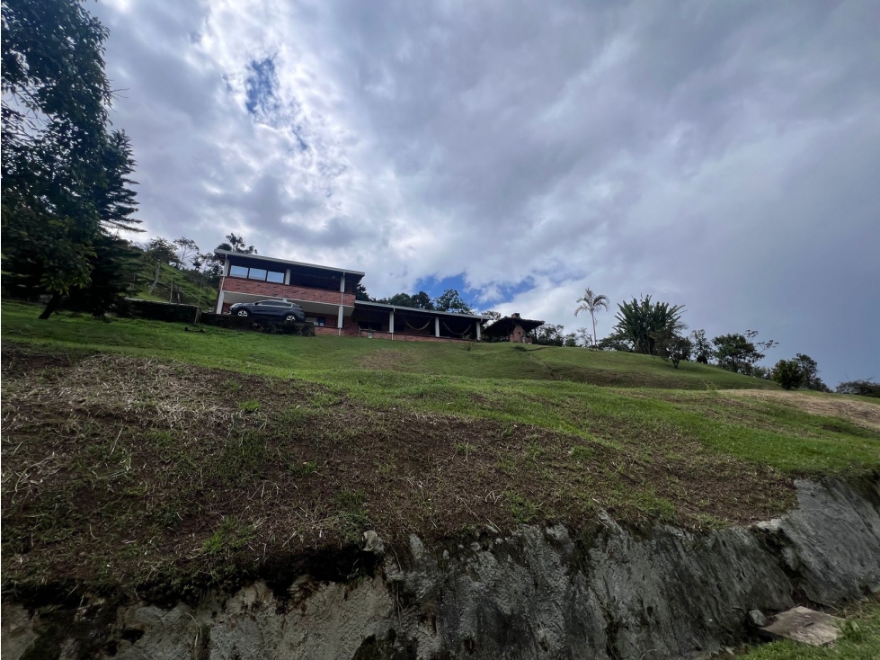 CASA EN VENTA EN LA ESTRELLA. - 4