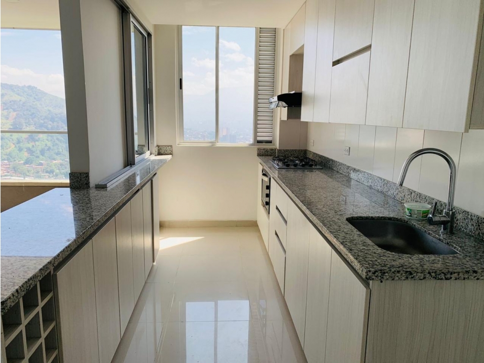 Apartamento en venta en Itagui, sector Suramerica — foto 2