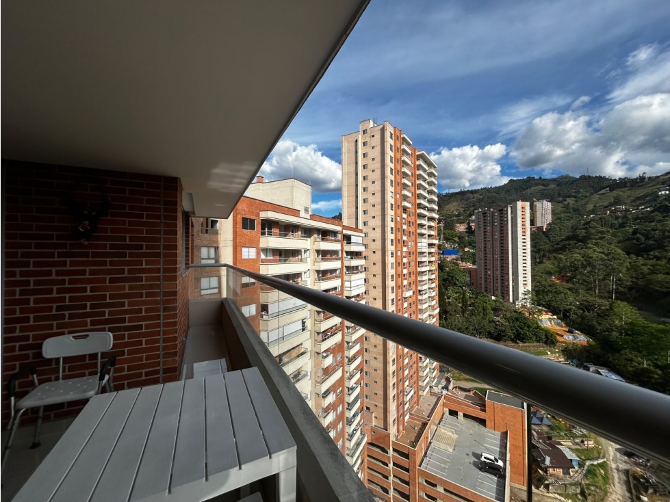 Apartamento en venta en Sabaneta, sector Asdesillas — foto 2