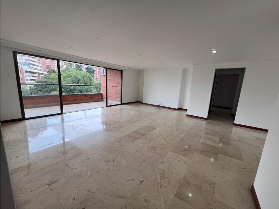 APARTAMENTO EN VENTA EN POBLADO, TESORO. — foto 5