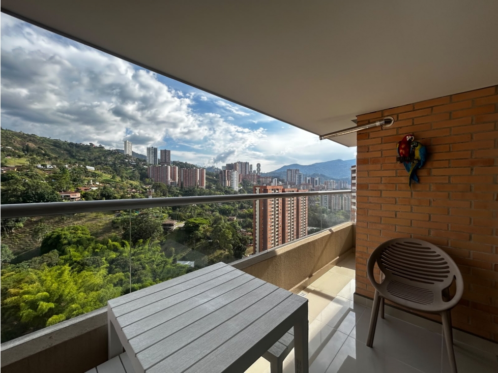 Apartamento en venta en Sabaneta, sector Asdesillas