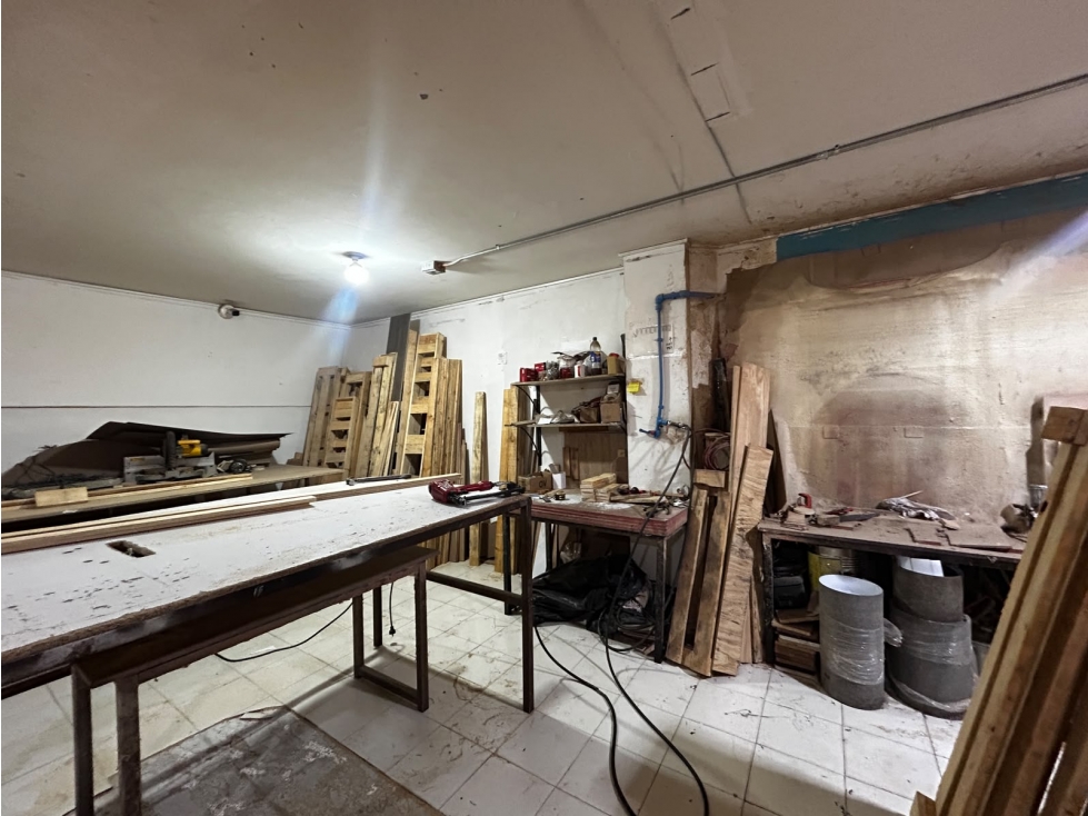 Bodega ubicada en tercer piso en venta en Envigado, cerca al Parque - 3