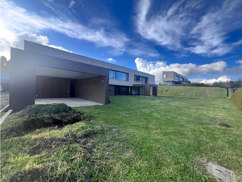 CASA EN VENTA EN ENVIGADO, ALTO DE PALMAS