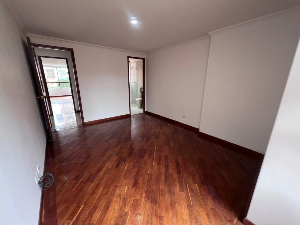 APARTAMENTO EN VENTA EN POBLADO, TESORO. — foto 6