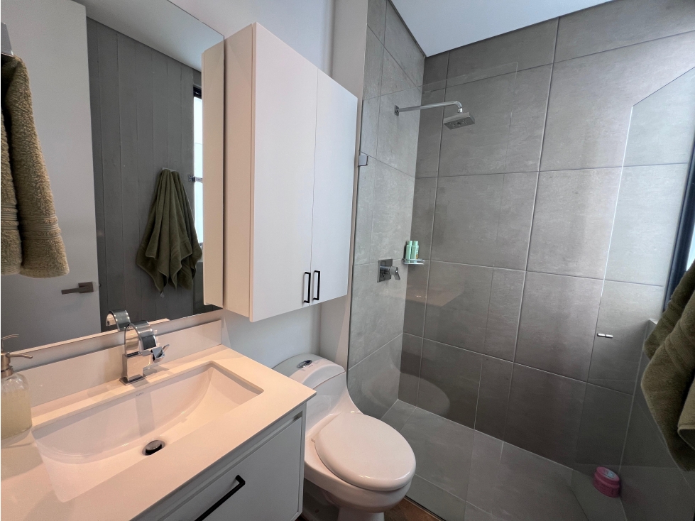 APARTAMENTO EN VENTA EN POBLADO, LOS BALSOS. — foto 6