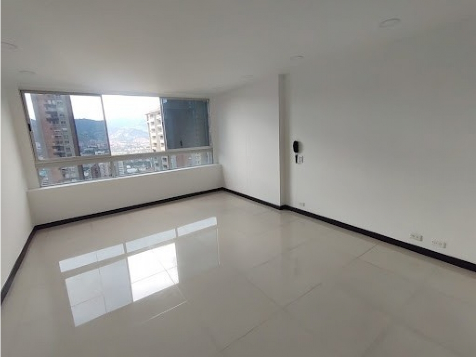 OFICINA EN VENTA MEDELLIN, POBLADO, PALMAS