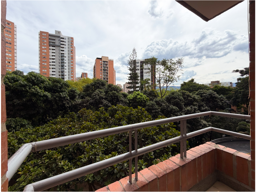 EN VENTA APARTAMENTO EN EL POBLADO SECTOR SAN JULIÁN — foto 2