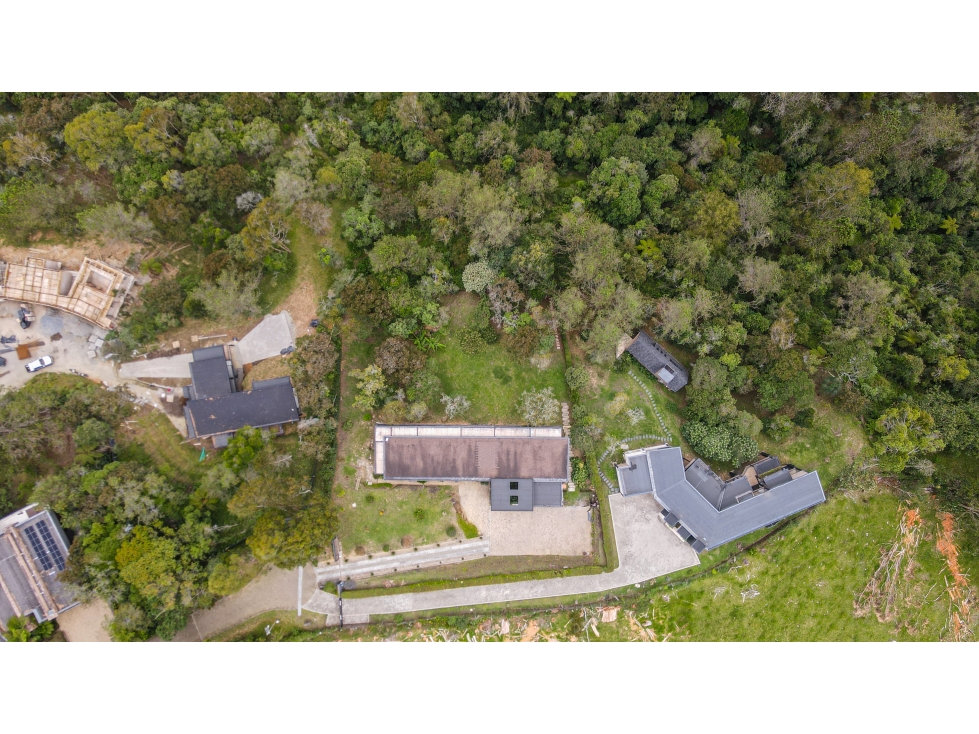 CASA DE UN SOLO NIVEL EN PARCELACIÓN CERRADA EN EL RETIRO — foto 5