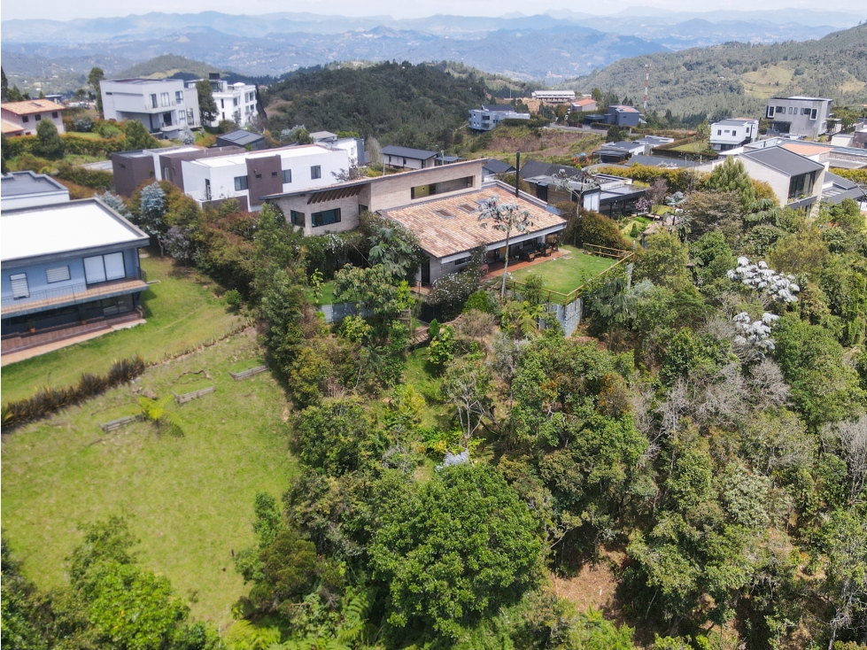 VENTA CASA CAMPESTRE ALTO DEL ESCOBERO