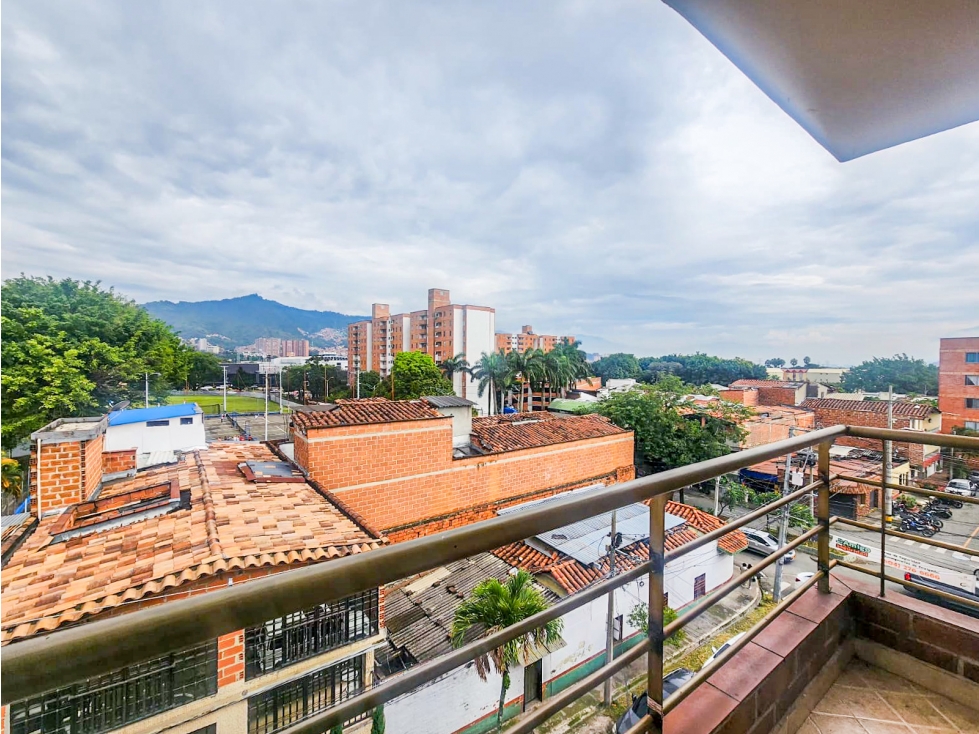 EN VENTA APARTAMENTO SÚPER AMPLIO CERCA A VIVA ENVIGADO — foto 2