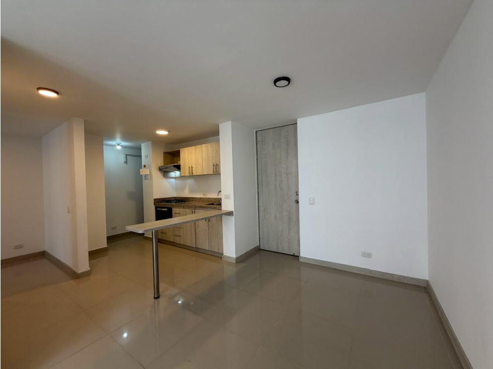 EN VENTA EXCELENTE APARTAMENTO EN SABANETA PARTE PLANA — foto 4