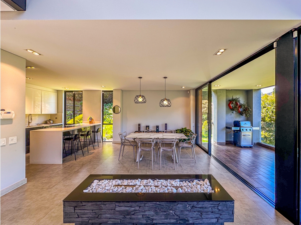 SE VENDE CASA EN MEDIO DE LA NATURALEZA EN PARCELACIÓN PRIVADA — foto 4