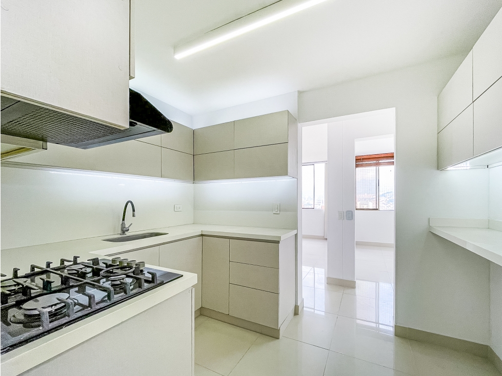 Venta Penthouse con Vista a La Ciudad en Milla de Oro Poblado — foto 4