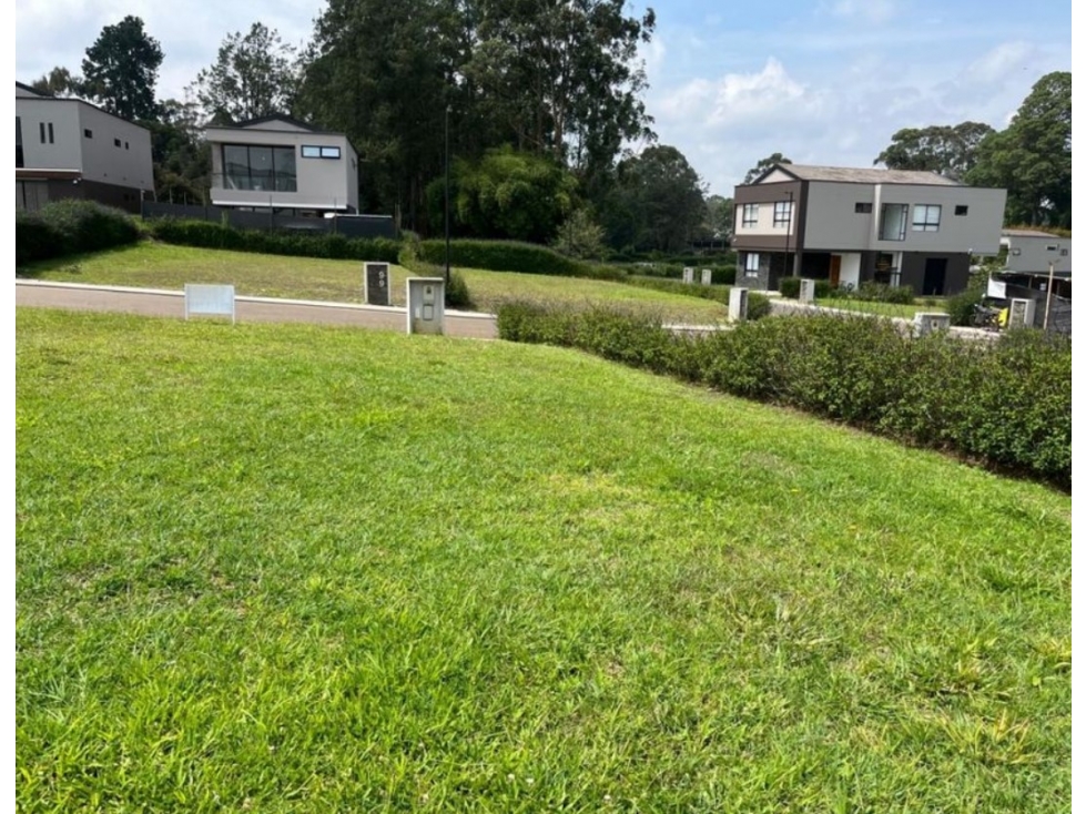 LOTE EN PARCELACIÓN A LA VENTA - LLANO GRANDE / SAN ANTONIO — foto 3