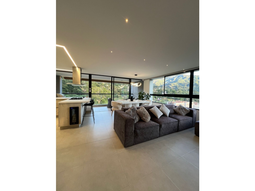 PENTHOUSE AMOBLADO EN VENTA EN ENVIGADO LOMA DE LAS BRUJAS