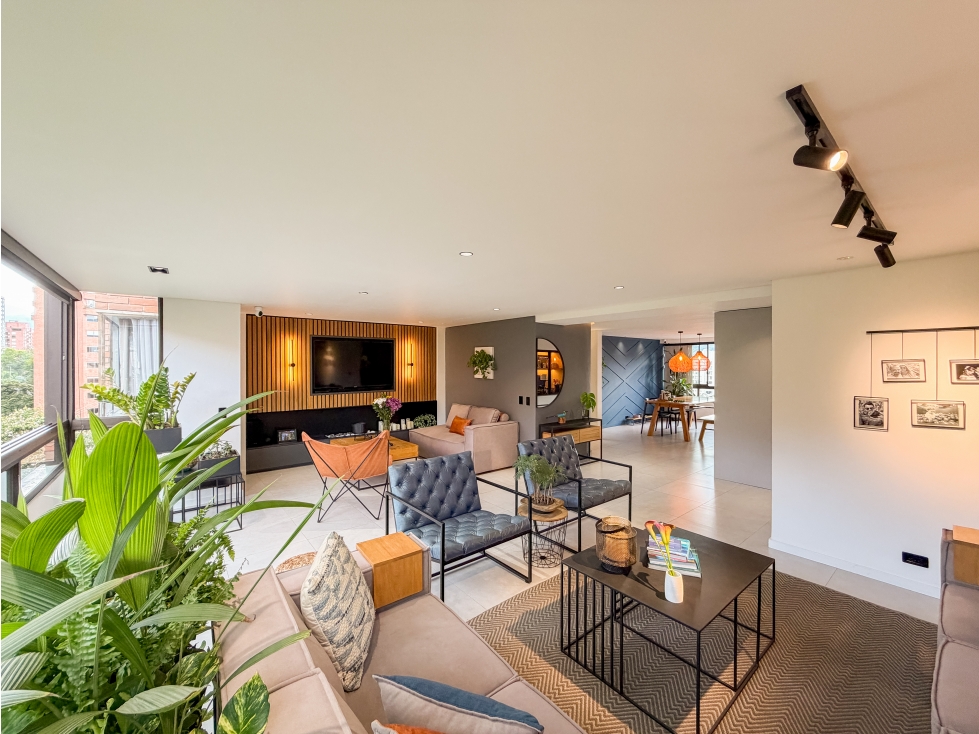 VENTA APARTAMENTO REMODELADO CERCA A PROVENZA POBLADO LA TOMATERA — foto 2