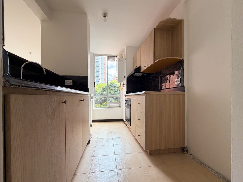 EN VENTA APARTAMENTO EN EL POBLADO SECTOR SAN JULIÁN — foto 4