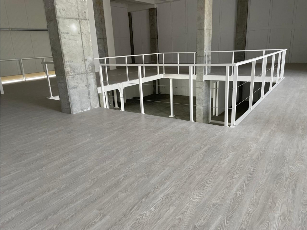 Local Comercial en Arriendo Barrio Colombia, Medellín — foto 4