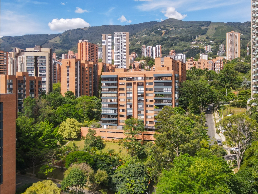 APARTAMENTO AMPLIO CON VISTA EN LOS BALSOS EL POBLADO