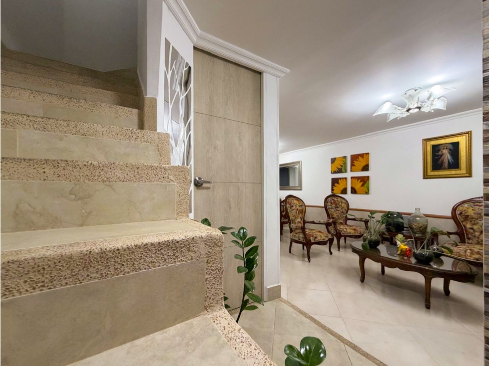 EN VENTA HERMOSA CASA EN SABANETA PARTE PLANA — foto 6