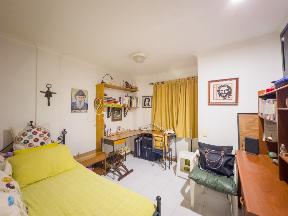 CASA DE 5 NIVELES CON ASCENSOR EN LA LOMA DE LOS GONZALEZ EL POBLADO — foto 6