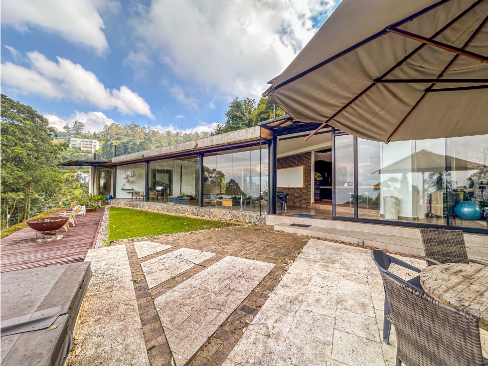 CASA DE DOS NIVELES EN VENTA EN VÍA LAS PALMAS EN PARCELACIÓN CERRADA — foto 6