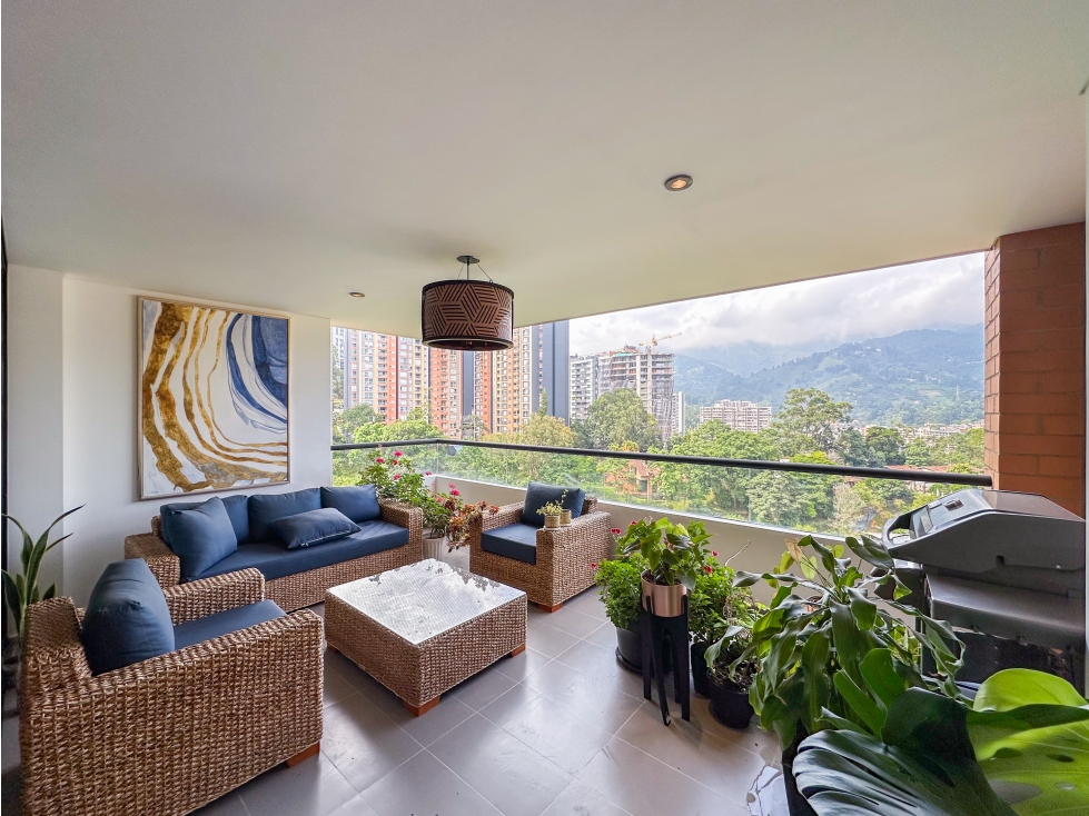APARTAMENTO MODERNO Y AMOBLADO EN LA LOMA DE LAS BRUJAS ENVIGADO