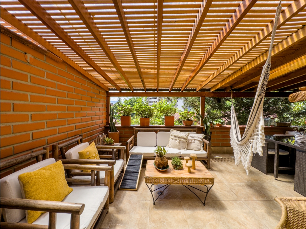 APARTAMENTO EN VENTA CON TERRAZA EN EL CAMPESTRE EL POBLADO
