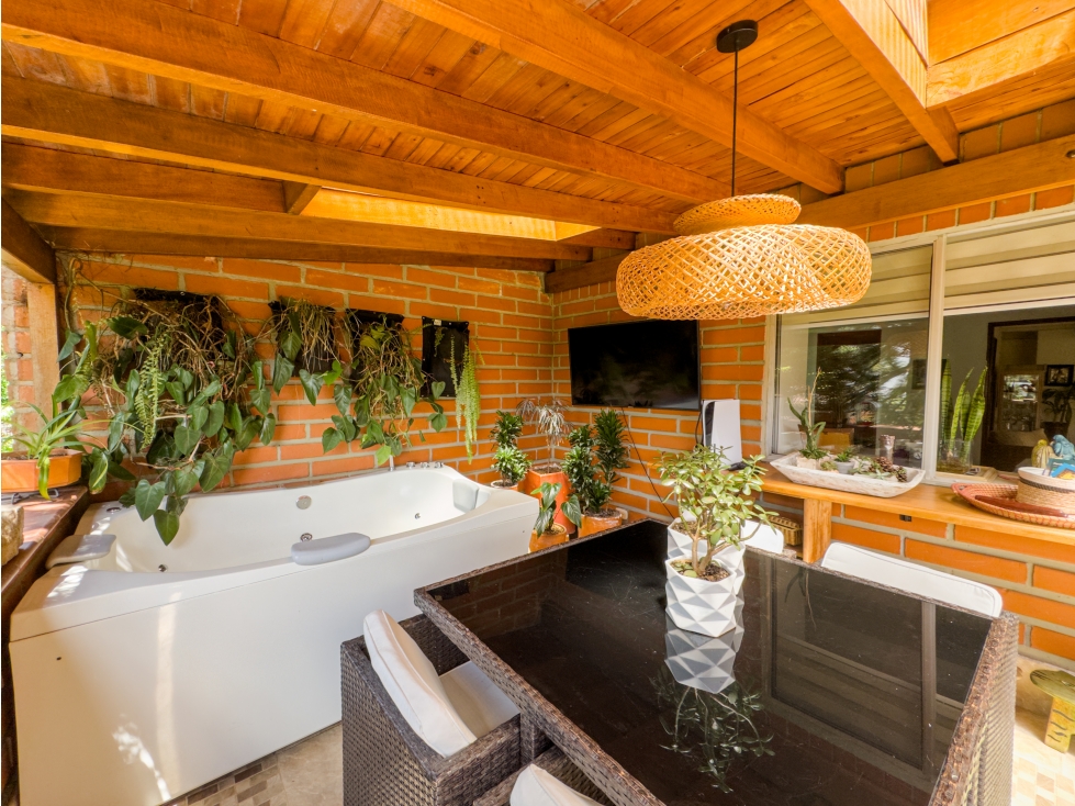 APARTAMENTO EN VENTA CON TERRAZA EN EL CAMPESTRE EL POBLADO — foto 2