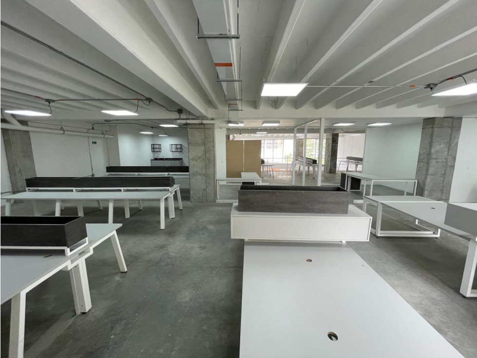 Local Comercial en Arriendo Barrio Colombia, Medellín