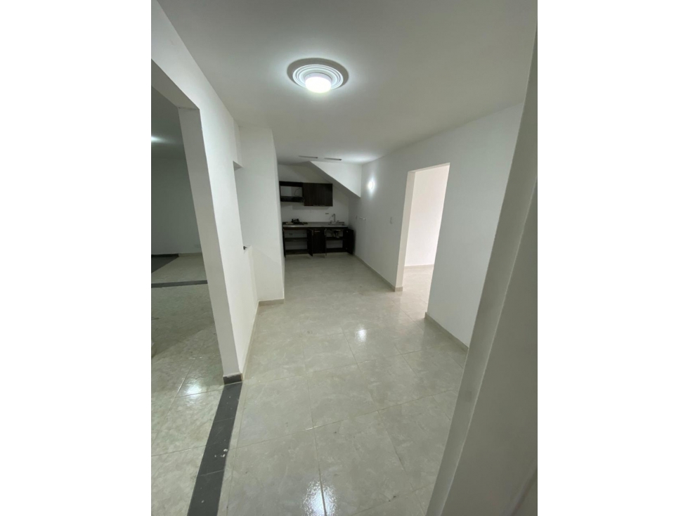 ARRIENDO CASA COMERCIAL AV. 80 CON COLOMBIA — foto 4