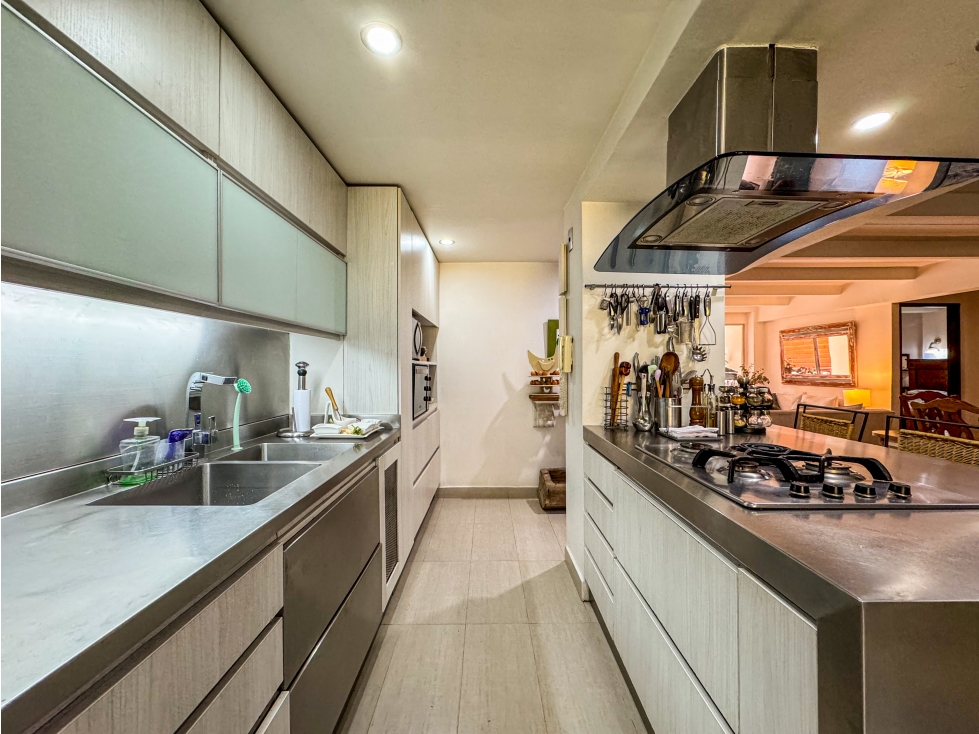 APARTAMENTO EN VENTA CON TERRAZA EN EL CAMPESTRE EL POBLADO — foto 4