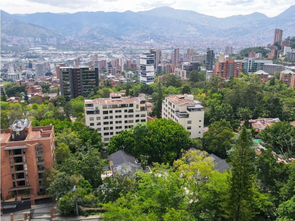 Venta Penthouse Semi-Remodelado en La Concha Poblado
