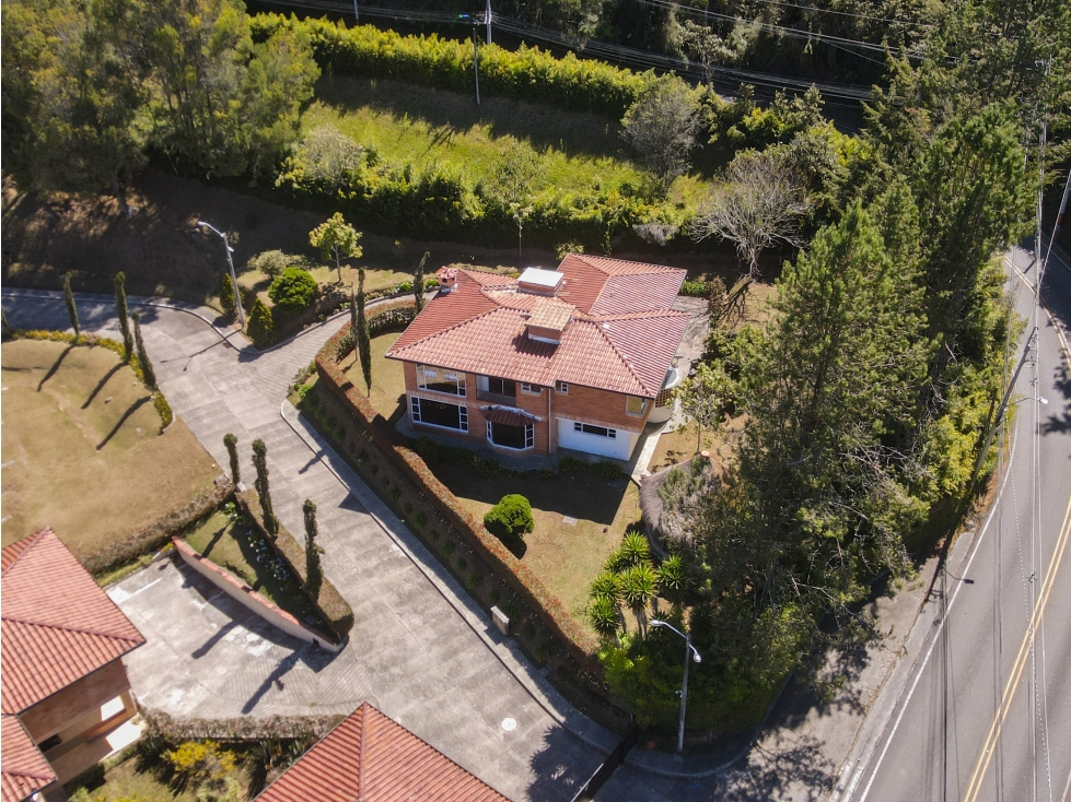 Venta de Casa Campestre de 2 Niveles Alto del Escobero — foto 4