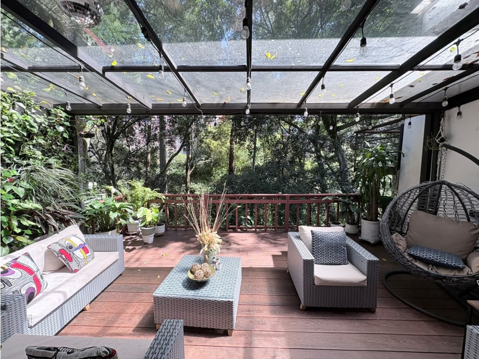 CASA EN VENTA EN ENVIGADO LOMA DEL ESCOBERO PARTE BAJA