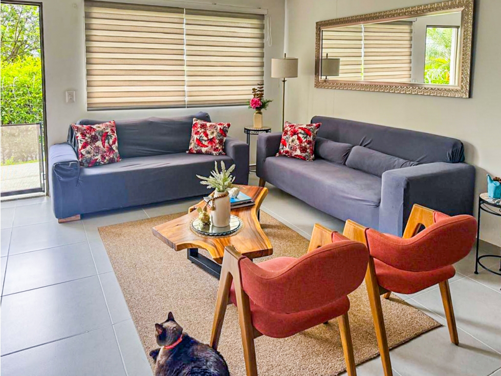 EN VENTA CASA EN GIRARDOTA