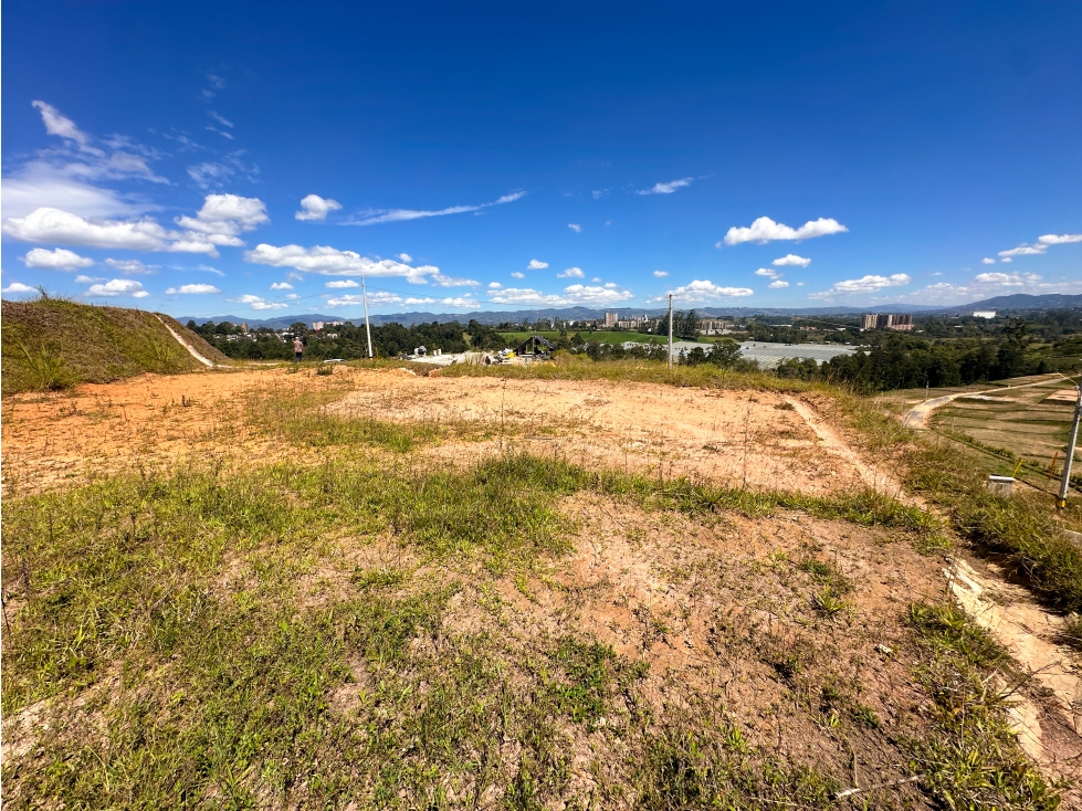 EN VENTA LOTE LISTO PARA CONSTRUIR EN INCREÍBLE PROYECTO EN RIONEGRO — foto 4
