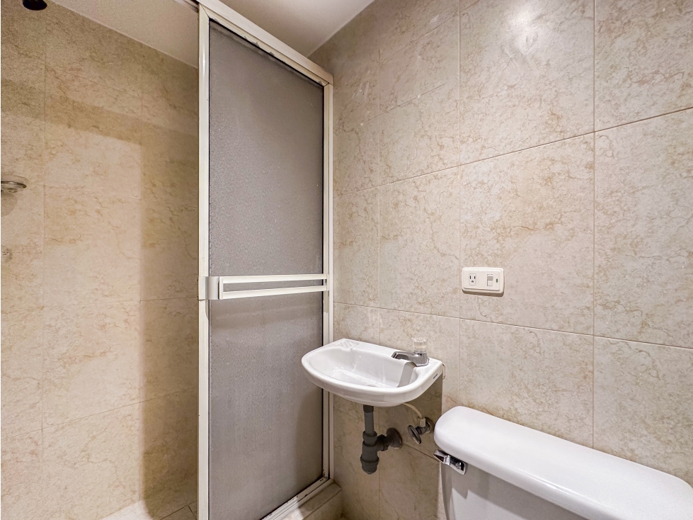 APARTAMENTO DE 132M2 EN VENTA EN CASTROPOL POBLADO — foto 6