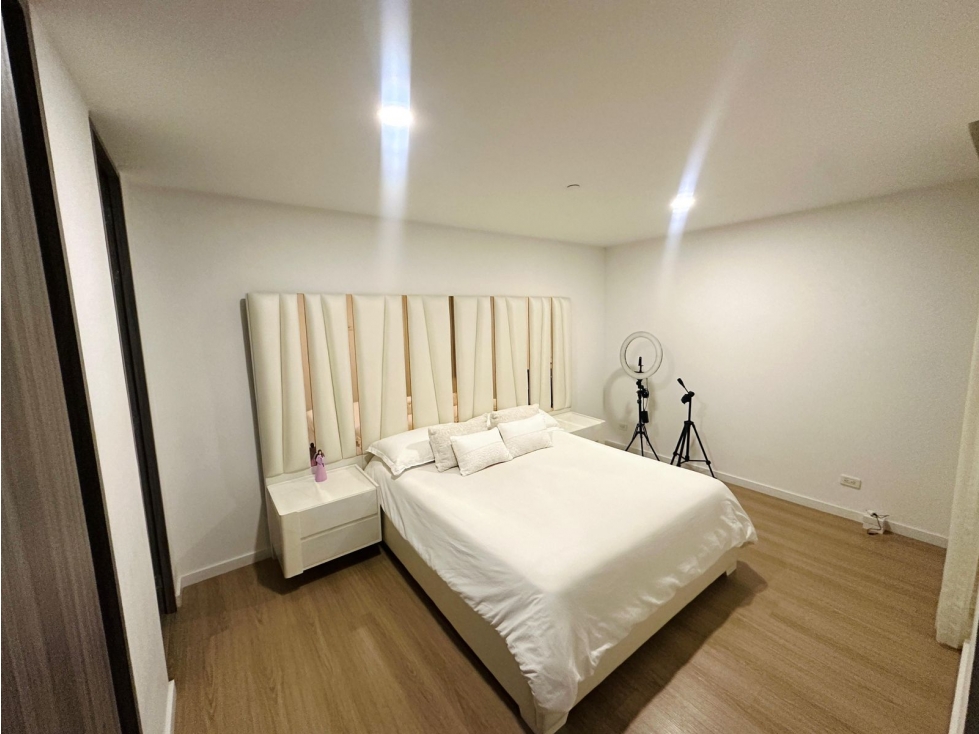 SE VENDE APT CON ACABADOS DE LUJO Y PISO 18 EN LAS BRUJAS - ENVIGADO — foto 5