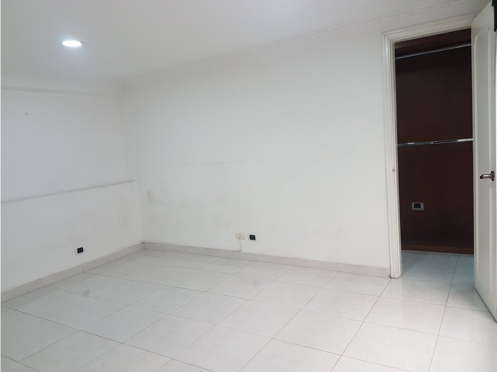 Venta o Permuta Casa en Barrio La Alquería Bogota — foto 5