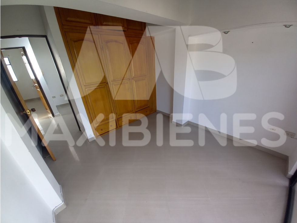 APARTAMENTO EN ARRIENDO EN EL SECTOR DE FLORESTA — foto 2