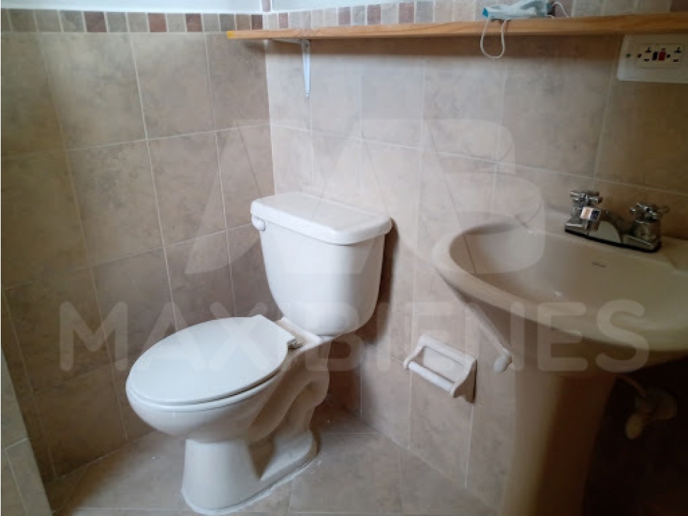 APARTAESTUDIO EN ARRIENDO EN EL SECTOR DE CALASANZ — foto 2