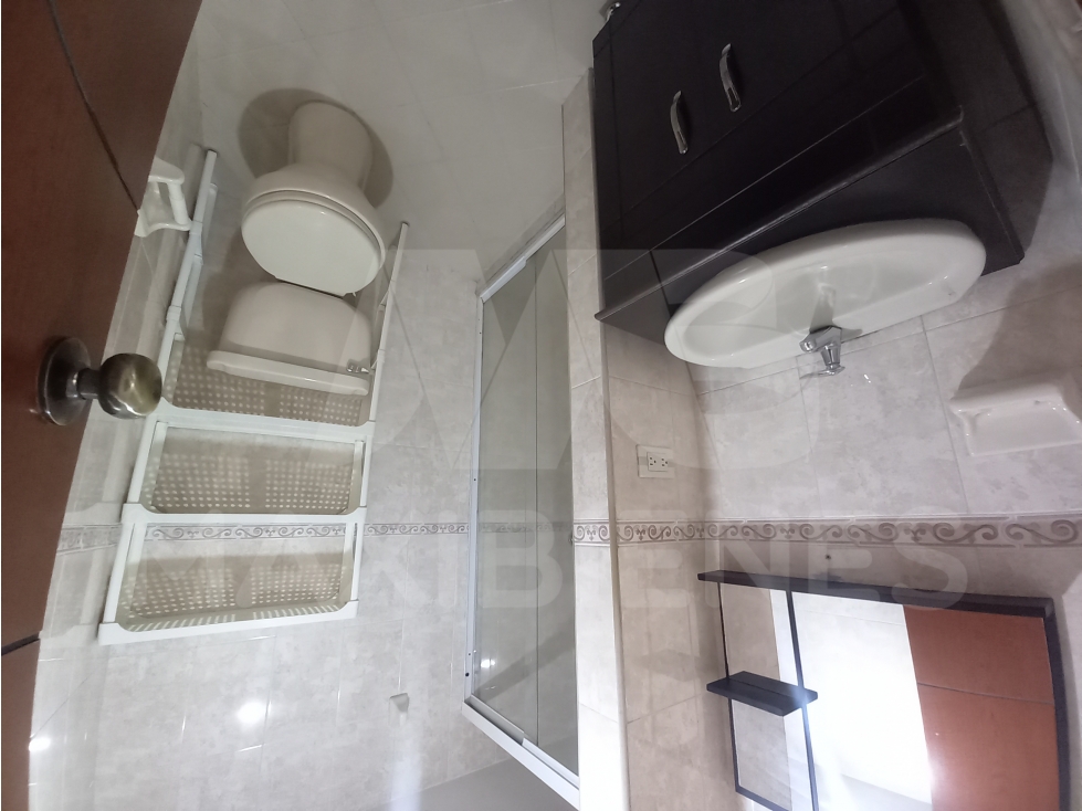 APARTAMENTO EN ARRIENDO EN EL SECTOR DE ESTADIO — foto 4