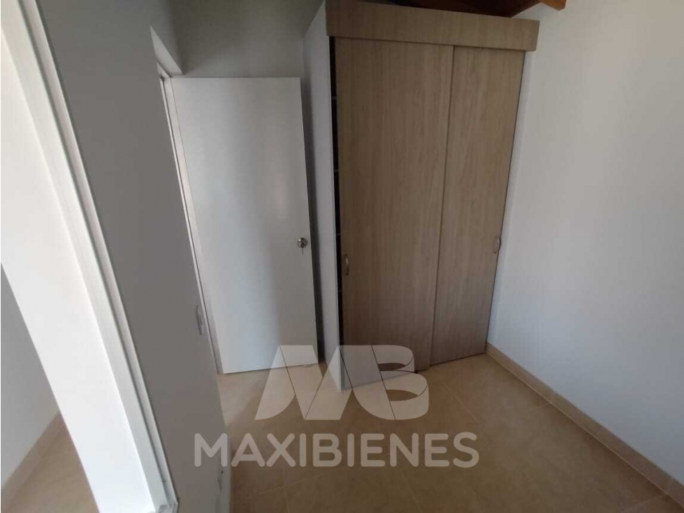 SE VENDE APARTAMENTO EN CASTILLA — foto 6