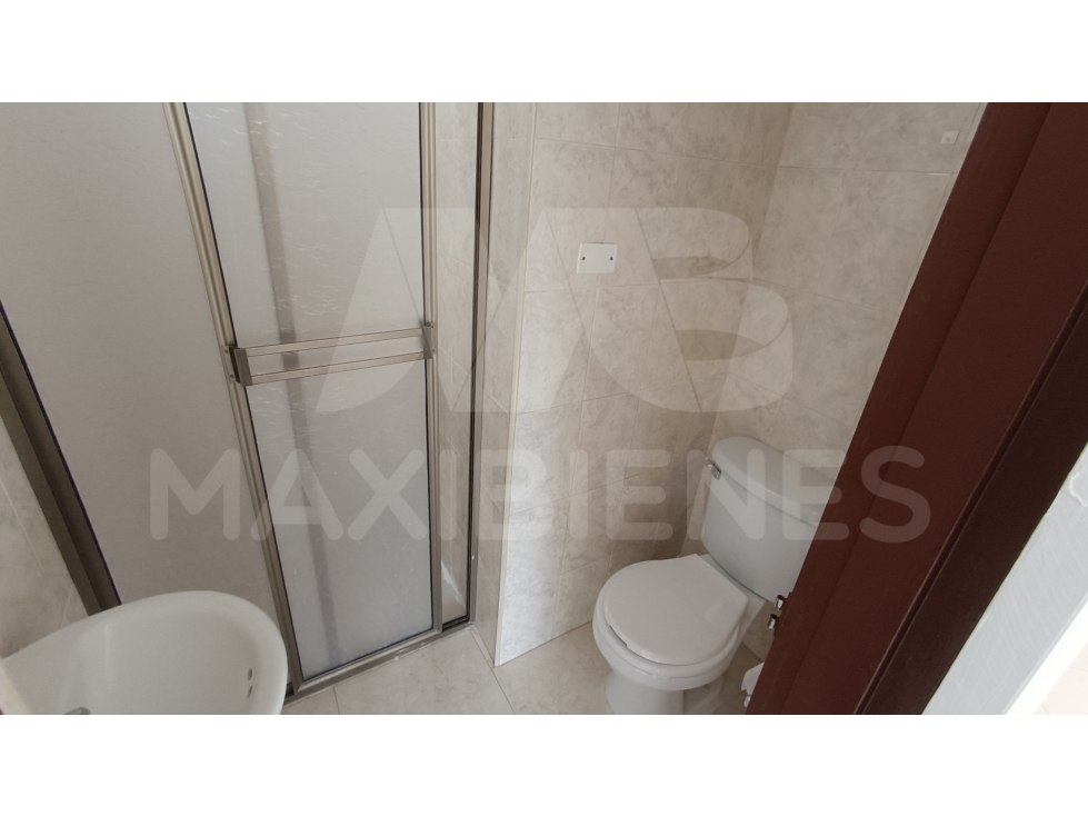 APARTAMENTO EN ARRIENDO EN EL SECTOR DE SANTA LUCIA — foto 5