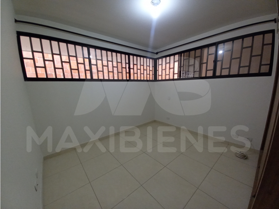 APARTAMENTO EN ARRIENDO EN EL SECTOR DE SAN JAVIER — foto 2