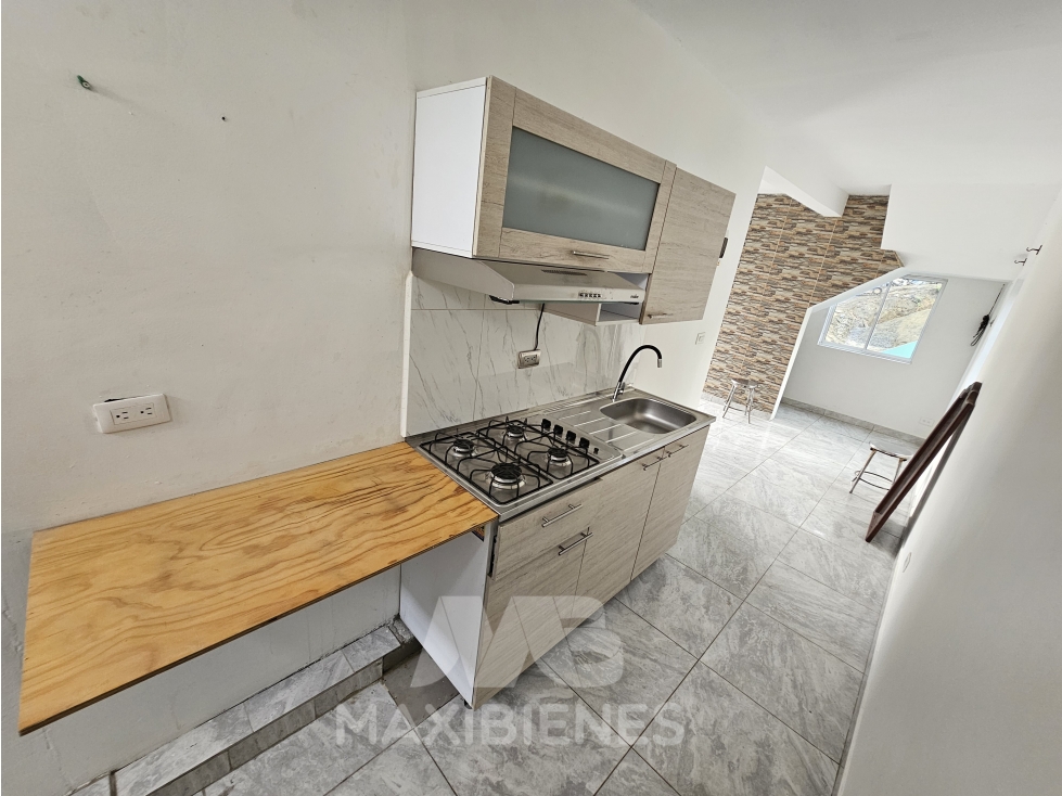 APARTA ESTUDIO PARA ARRIENDO UBICADO EN COPACABANA — foto 2